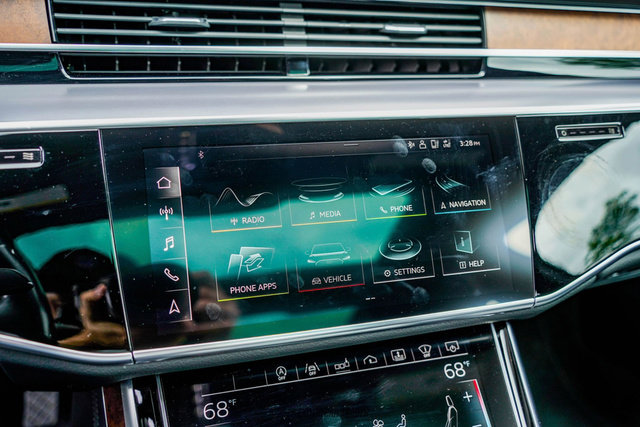 Used 2019 Audi A8 L 3.0T w/ Executive Package image 24