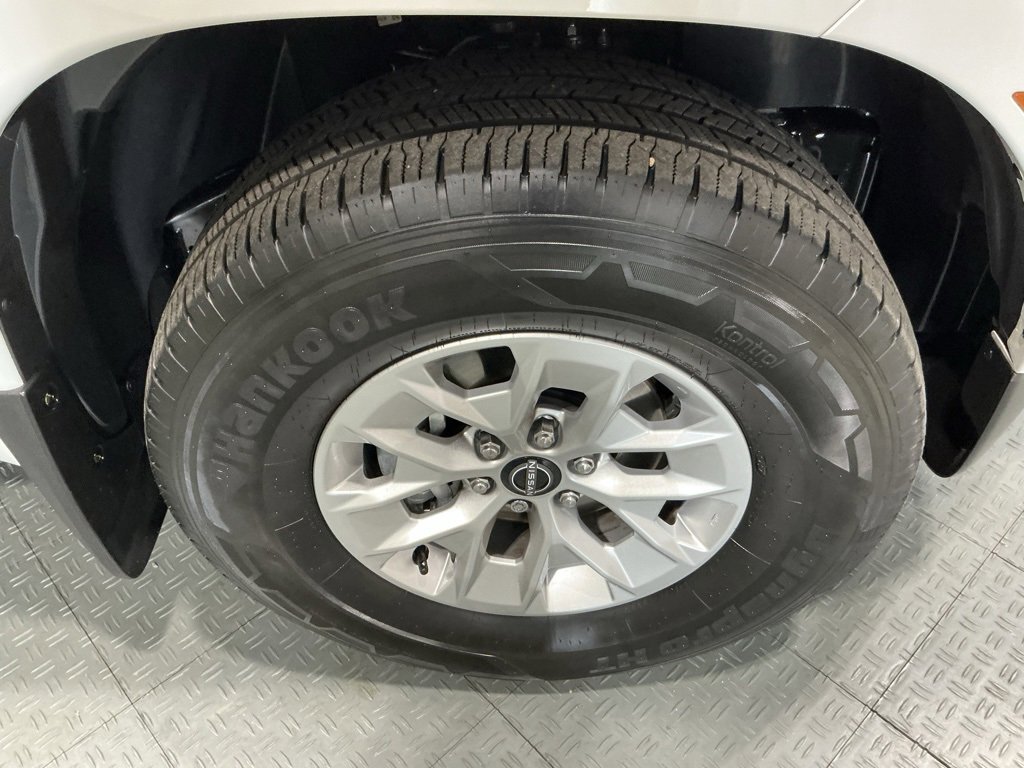 Used 2025 Nissan Frontier S w/ S Utility Package image 29