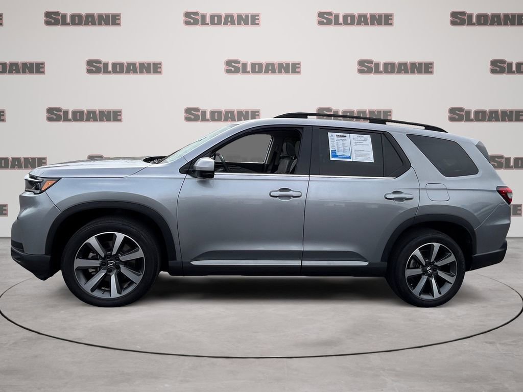 Used 2023 Honda Pilot Elite image 2