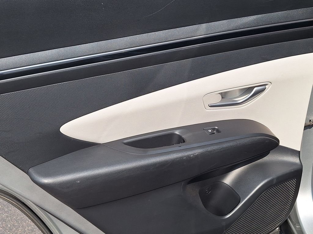 Certified 2022 Hyundai Tucson SE FWD image 12
