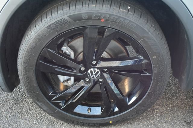 Used 2023 Volkswagen Tiguan SE R-Line image 52