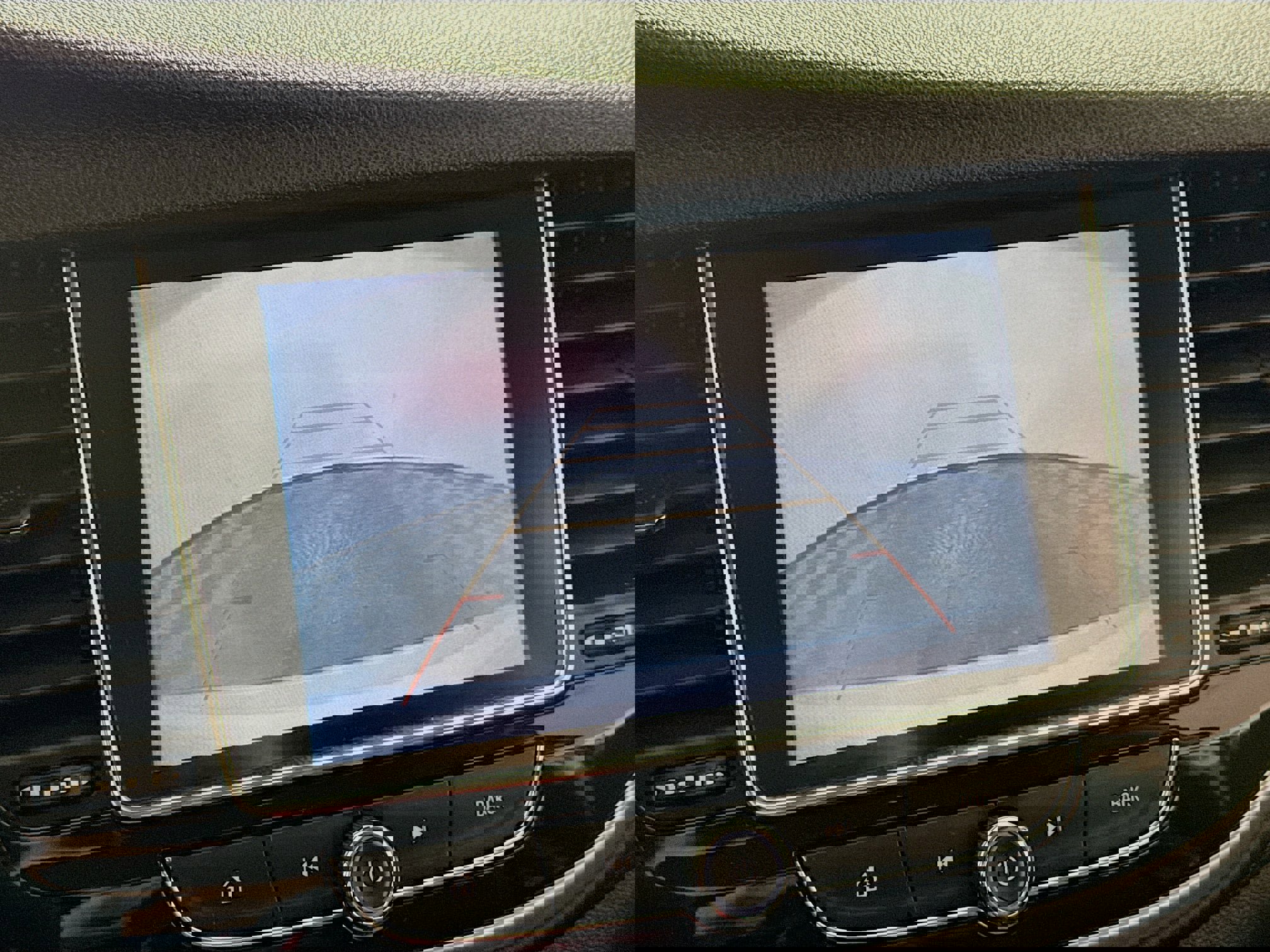 Used 2019 Buick Encore Preferred image 2