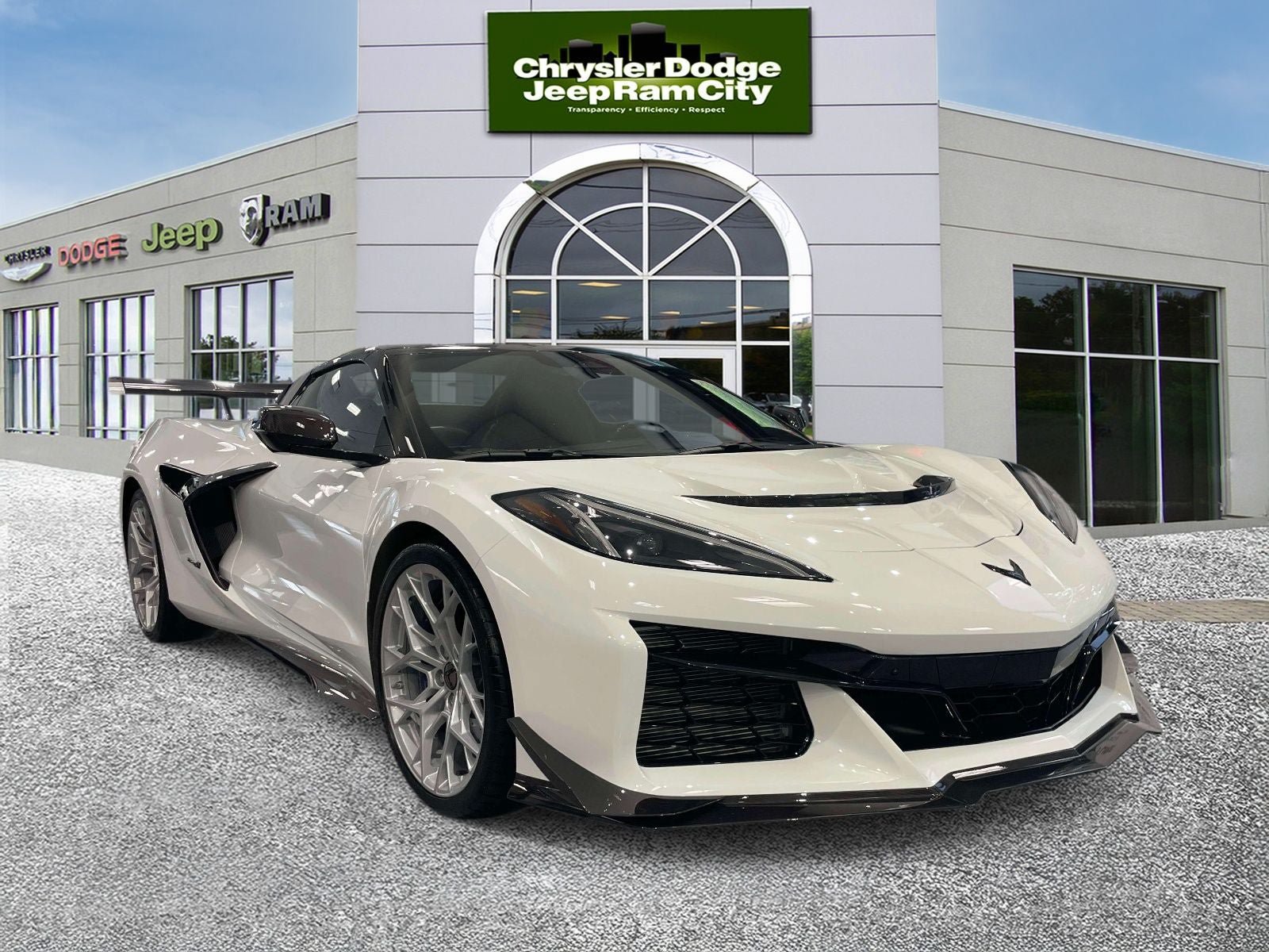 Used 2026 Chevrolet Corvette ZR1 w/ ZR1 Carbon Fiber Aero Package RWD image 4