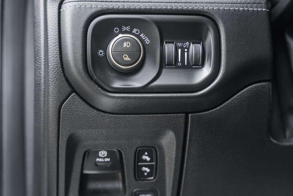 Used 2020 RAM 1500 Limited image 57