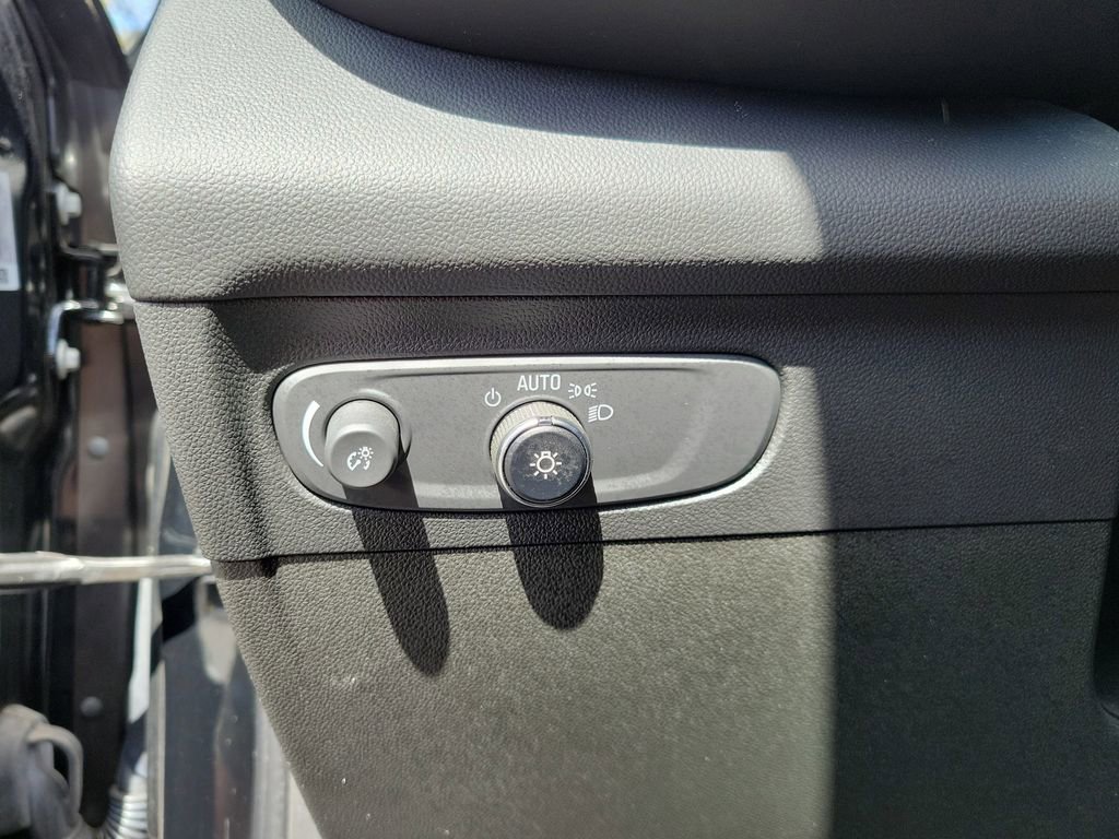 Certified 2023 Buick Envision Preferred image 24