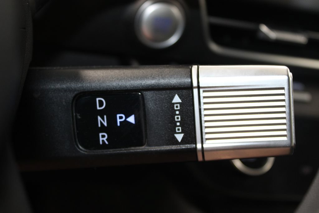 Used 2025 Hyundai Sonata SEL FWD image 38