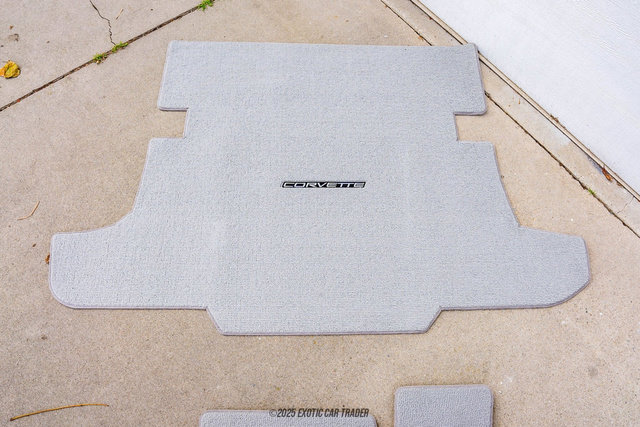 Used 2001 Chevrolet Corvette Coupe w/ Preferred Equipment Group1 image 76