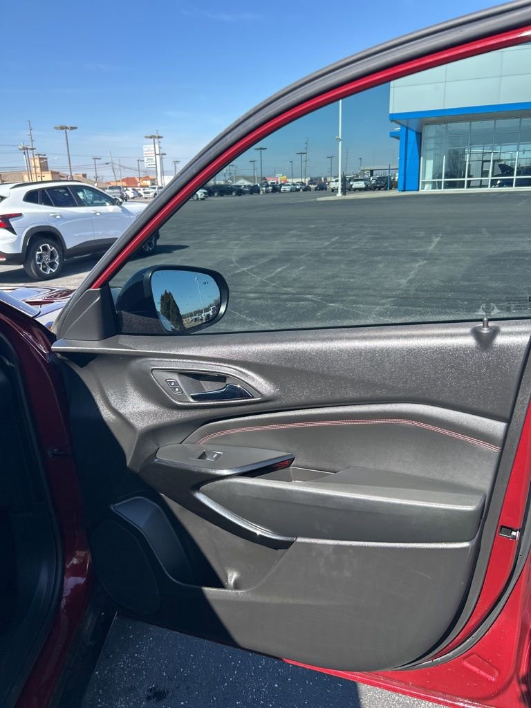 Used 2024 Chevrolet Trax RS w/ Sunroof Package image 42