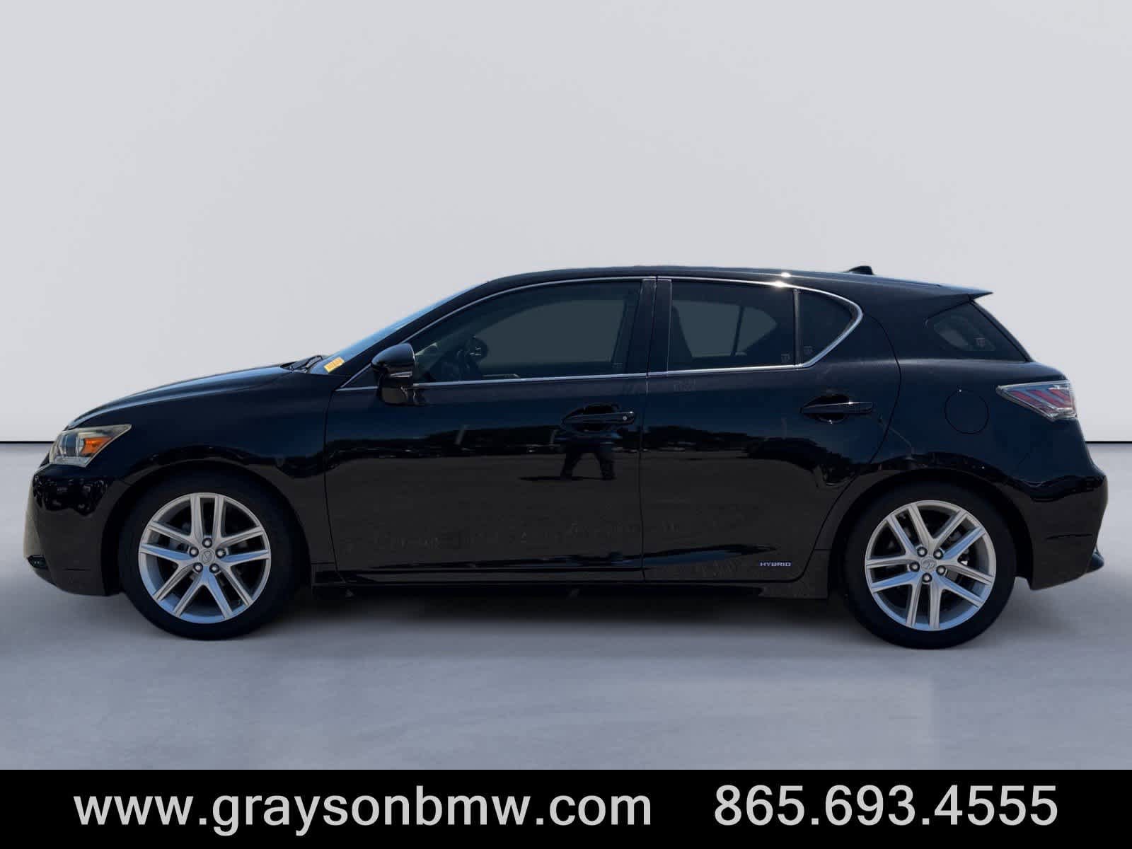 Used 2015 Lexus CT 200h w/ Navigation Package FWD image 6
