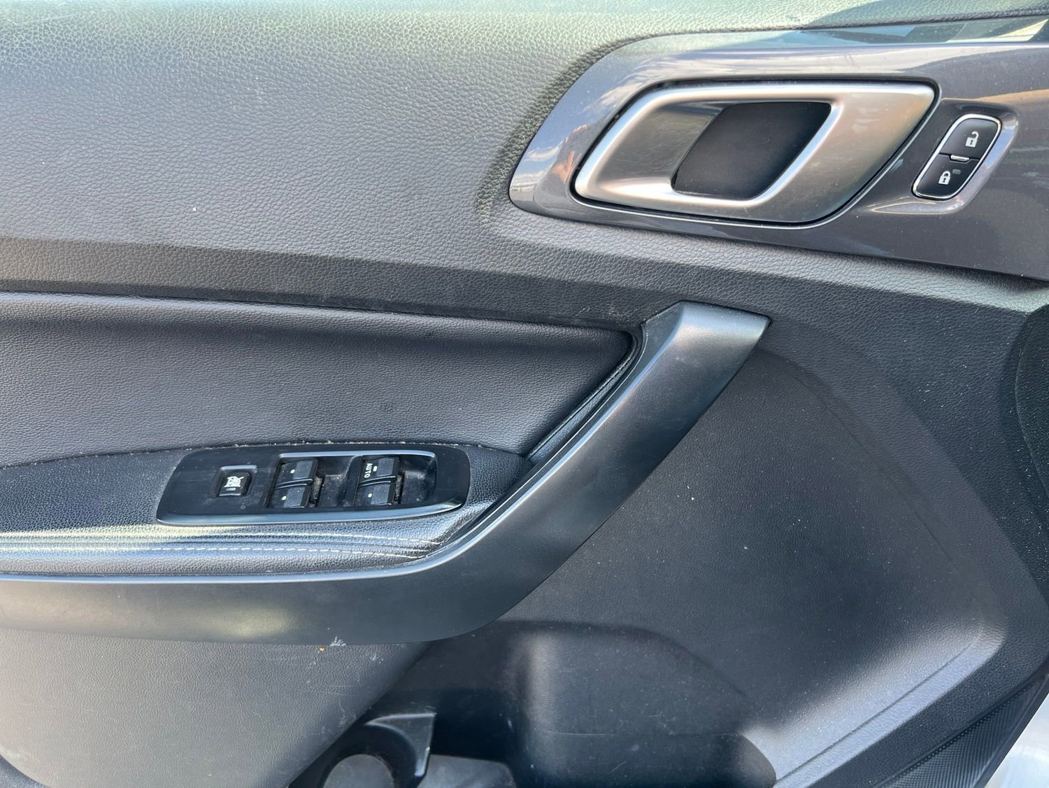 Used 2019 Ford Ranger Lariat w/ Equipment Group 501A Mid AWD/4WD image 17
