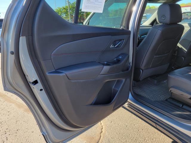 Used 2023 Chevrolet Traverse RS AWD/4WD image 21