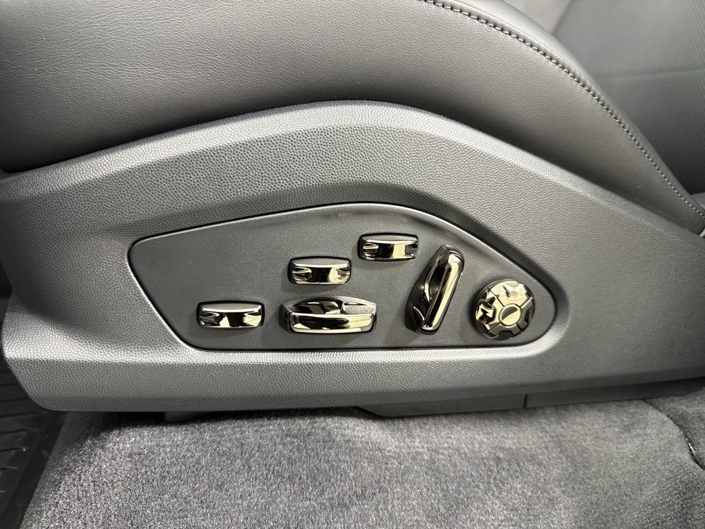 New 2026 Porsche Cayenne Electric AWD/4WD image 40