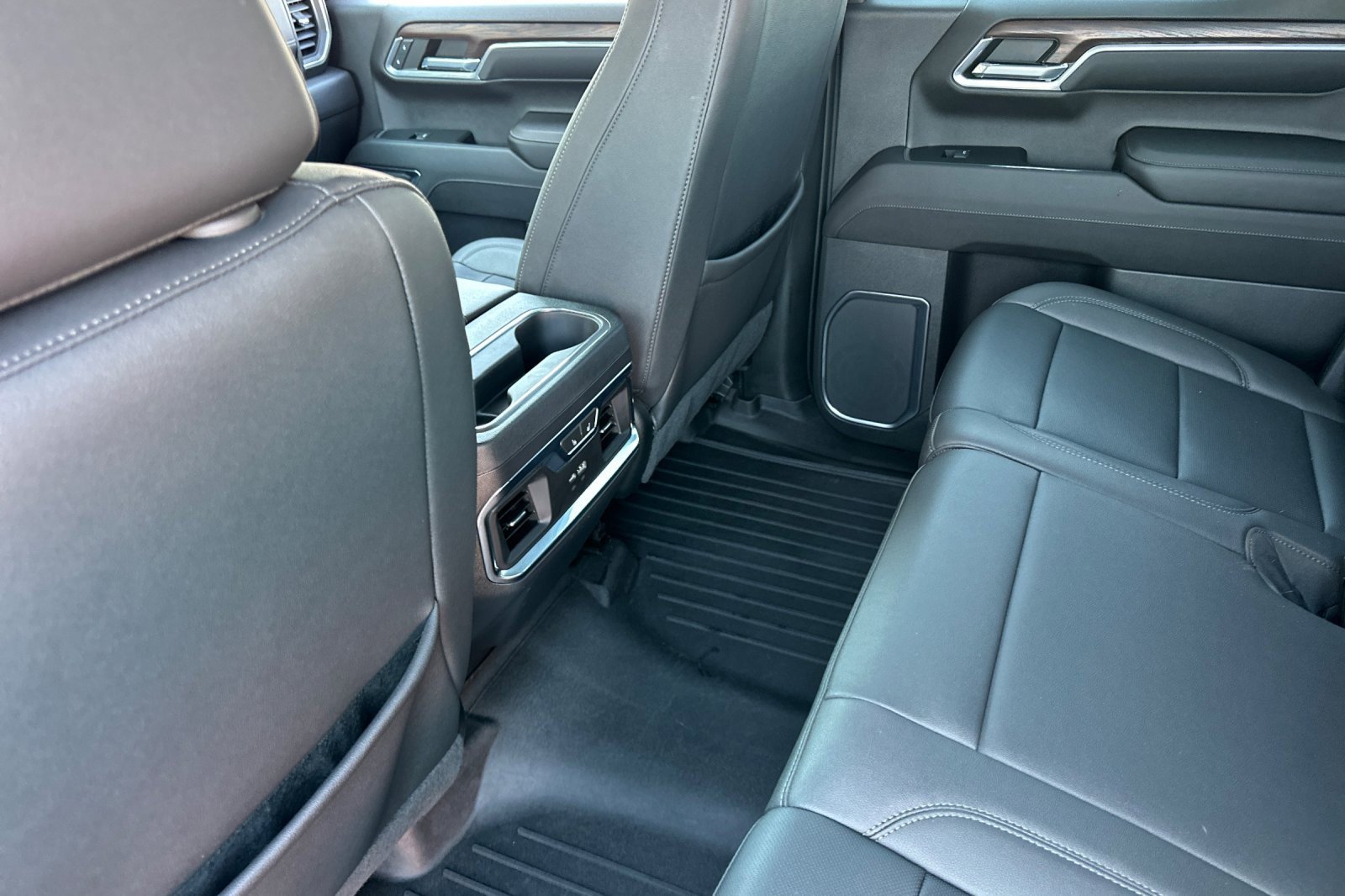 Used 2023 GMC Sierra 1500 SLT w/ SLT Convenience Package image 15