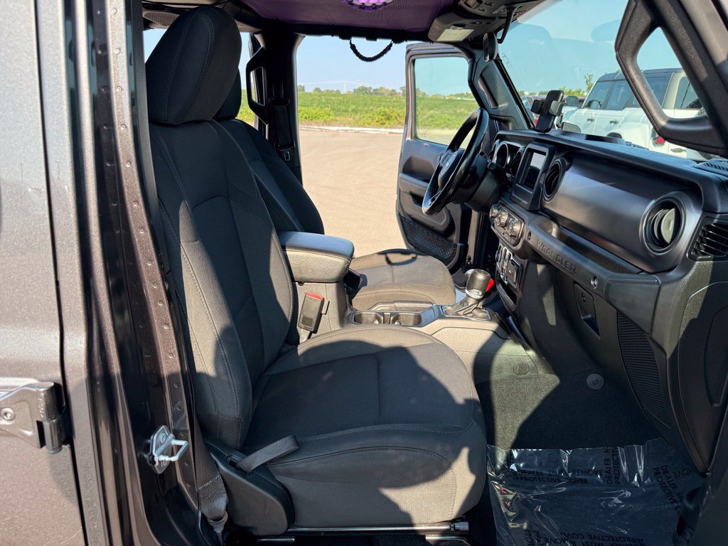 Used 2021 Jeep Wrangler Unlimited Sport AWD/4WD image 18