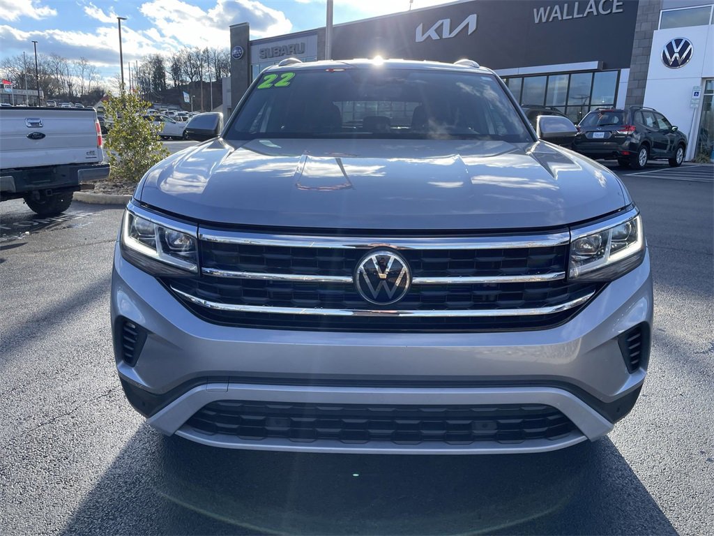 Used 2022 Volkswagen Atlas Cross Sport SE image 2