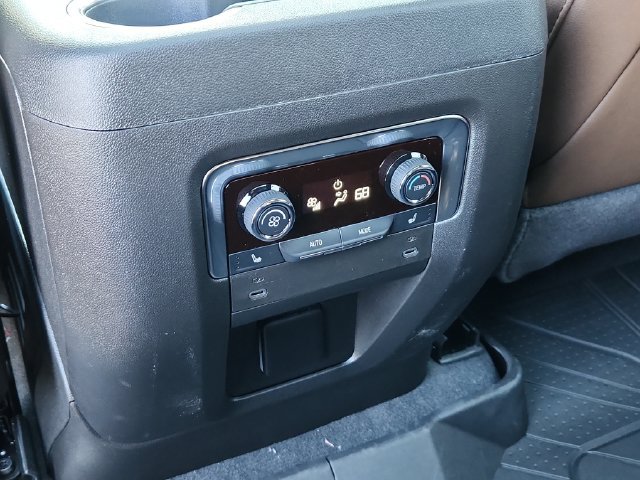 New 2026 Chevrolet Tahoe High Country w/ LPO, Illumination Package AWD/4WD image 16