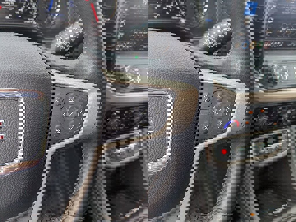 Certified 2023 GMC Acadia Denali w/ Denali Ultimate Package image 29