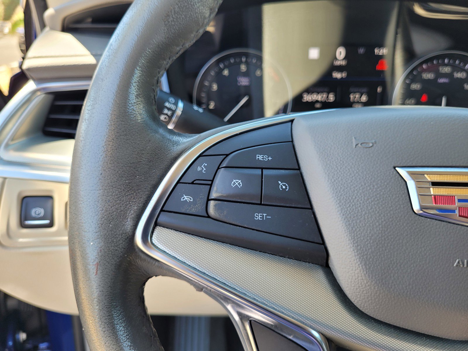 Certified 2023 Cadillac XT5 Premium Luxury w/ Technology Package image 20