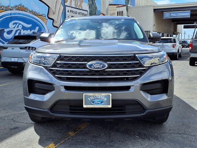 Certified 2023 Ford Explorer XLT image 2
