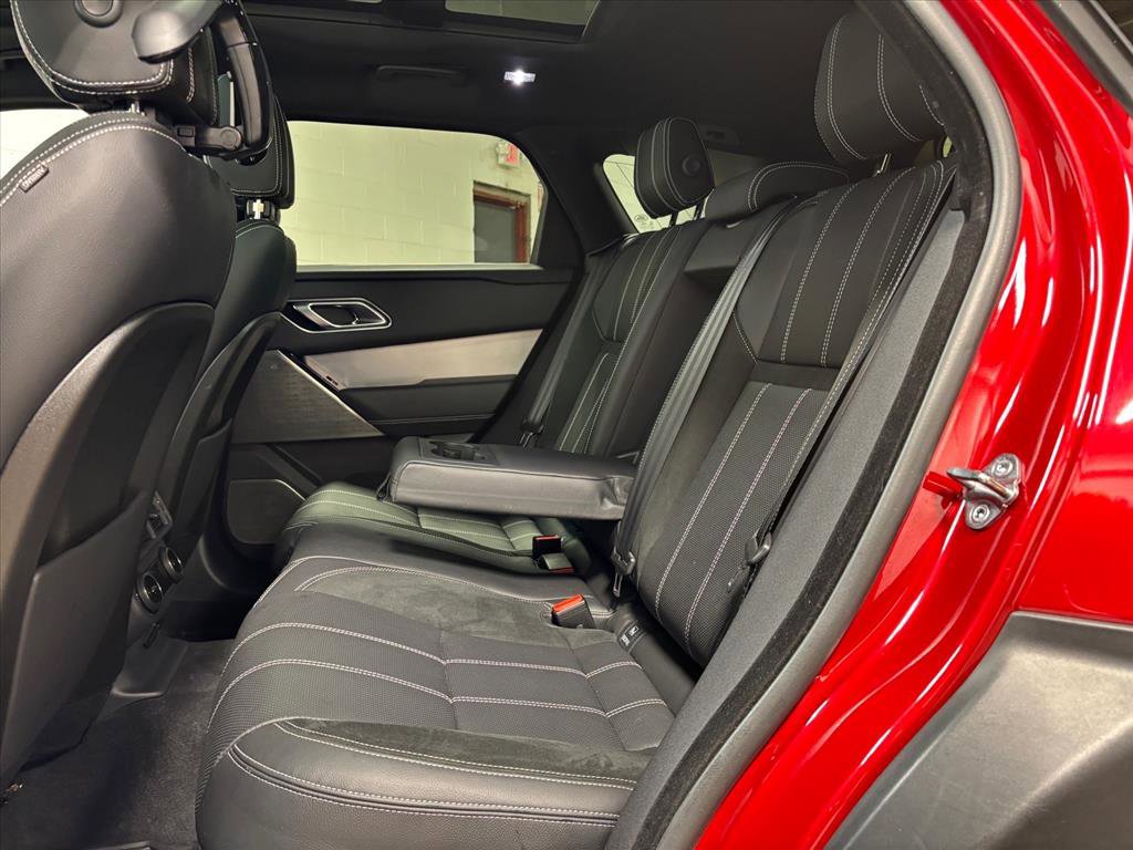Used 2019 Land Rover Range Rover Velar R-Dynamic SE image 27