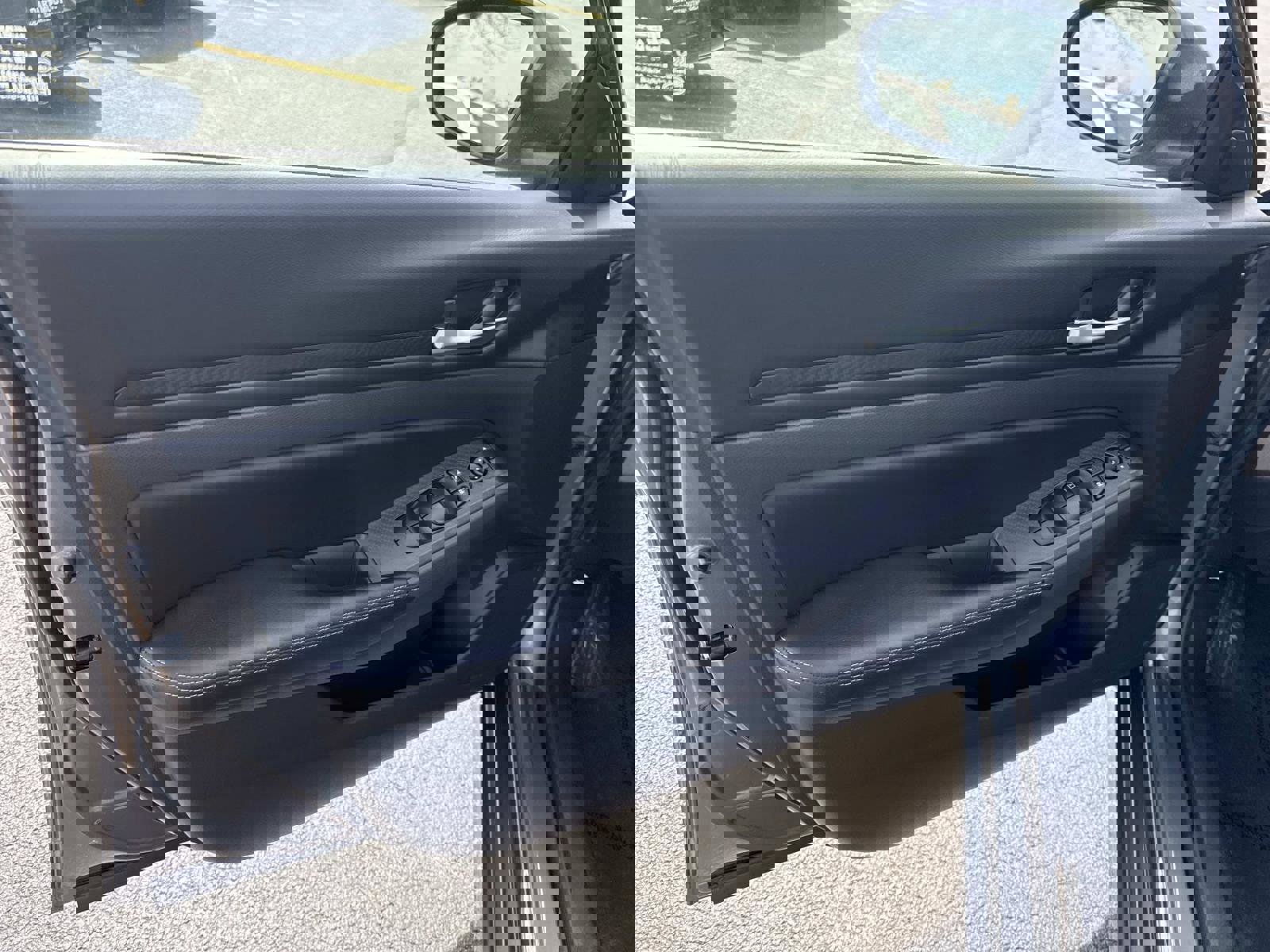 Used 2024 Nissan Altima 2.5 SV image 17