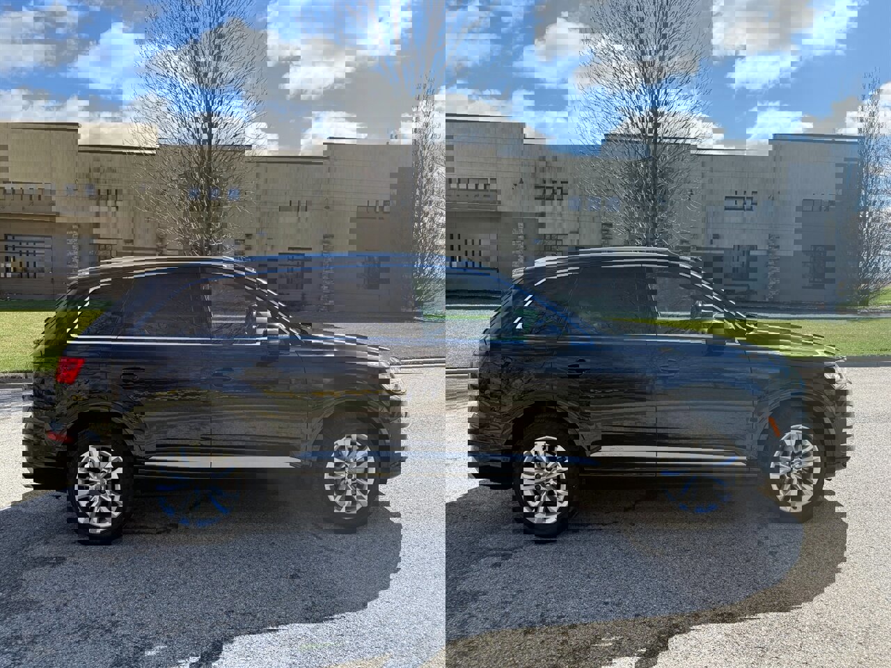 Used 2019 Audi Q7 2.0T Premium w/ Cold Weather Package image 5