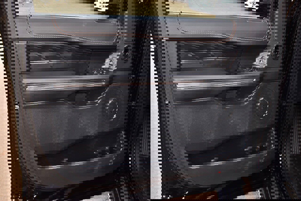 Used 2023 Ford Expedition Platinum image 36