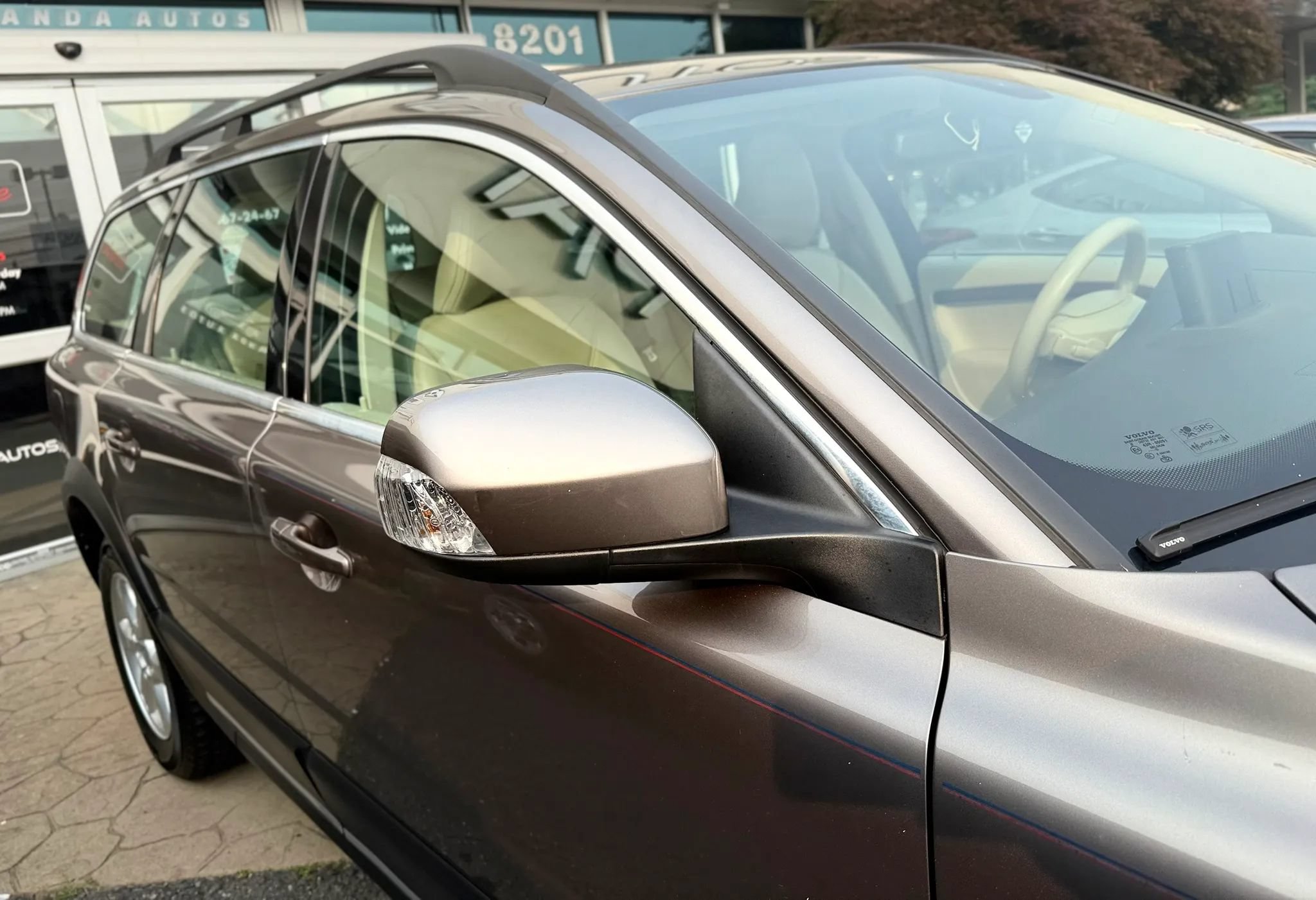 Used 2010 Volvo XC70 3.2 AWD/4WD image 46