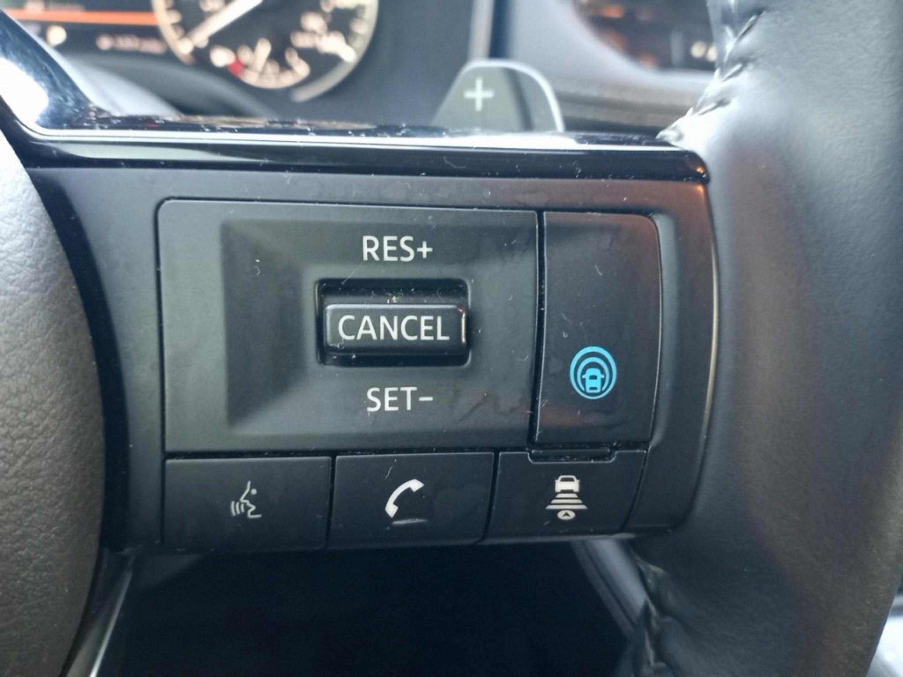 Used 2021 Nissan Rogue SL w/ Premium Package image 12