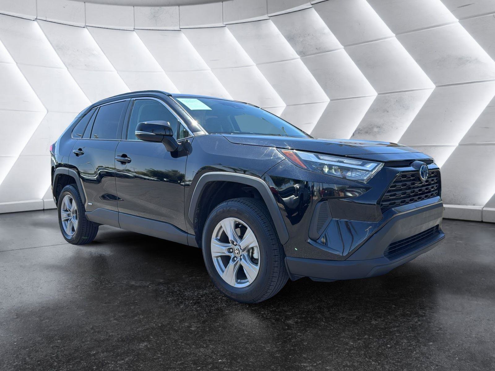 Used 2022 Toyota RAV4 XLE