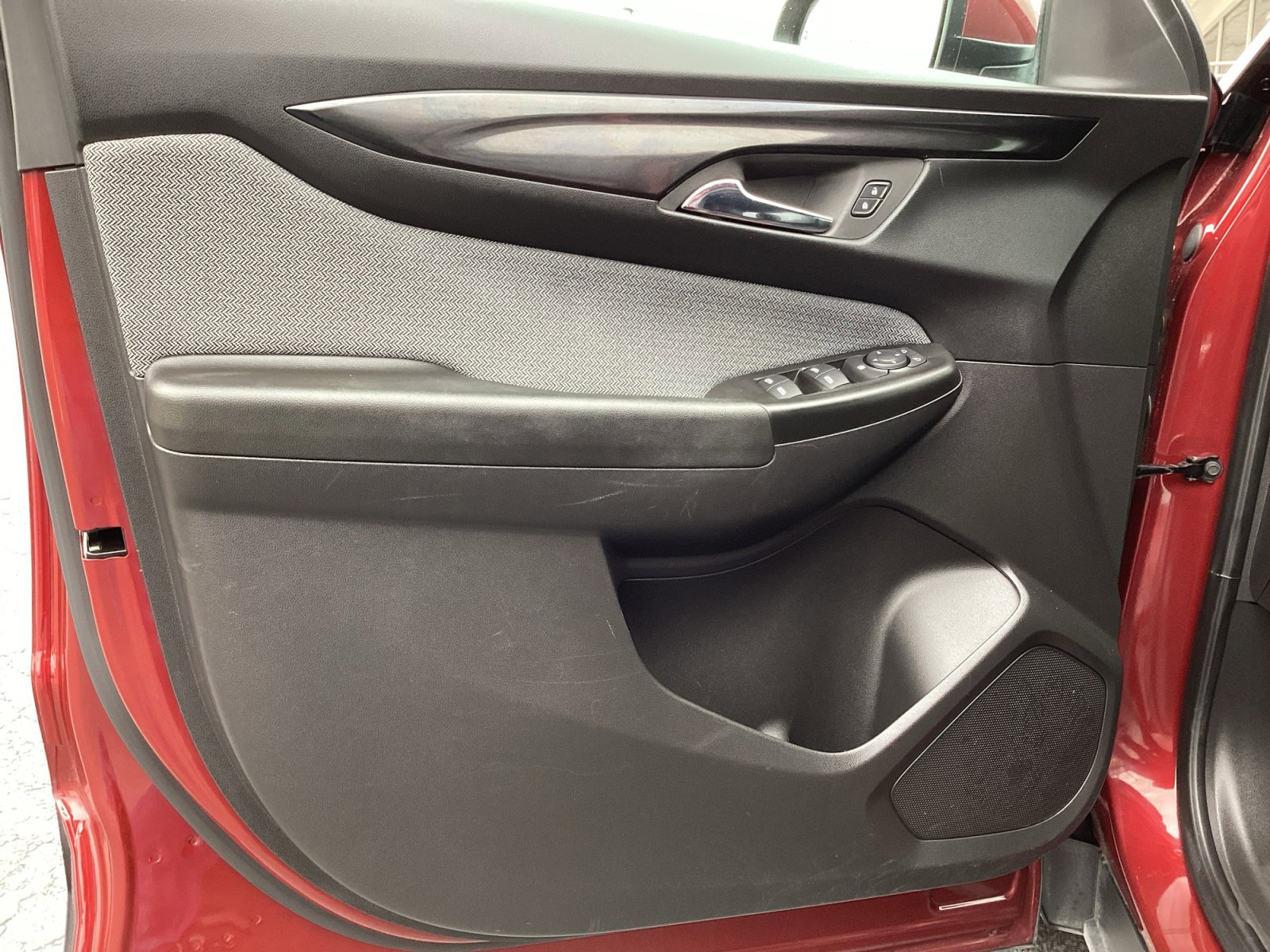 Used 2025 Chevrolet TrailBlazer LT FWD image 28
