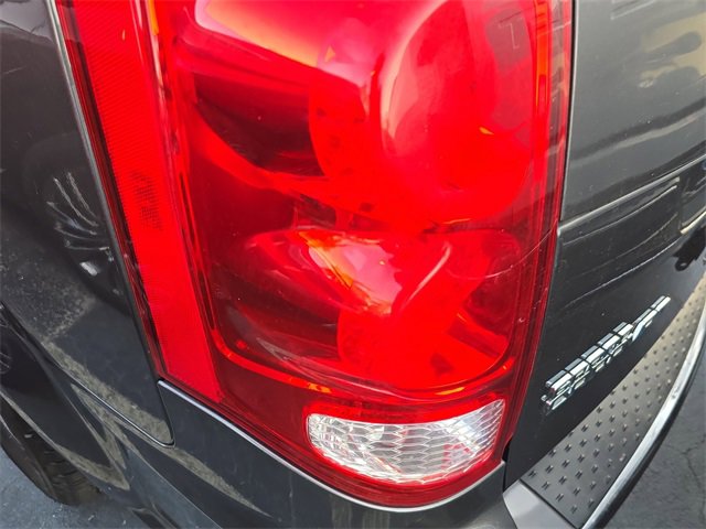 Used 2020 Dodge Grand Caravan SXT image 5