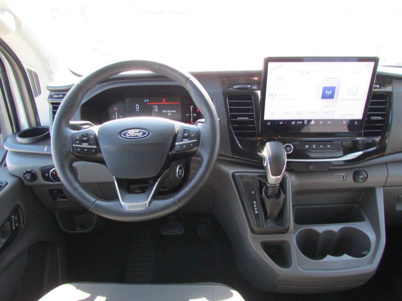 Used 2026 Ford Transit 350 XLT RWD image 19