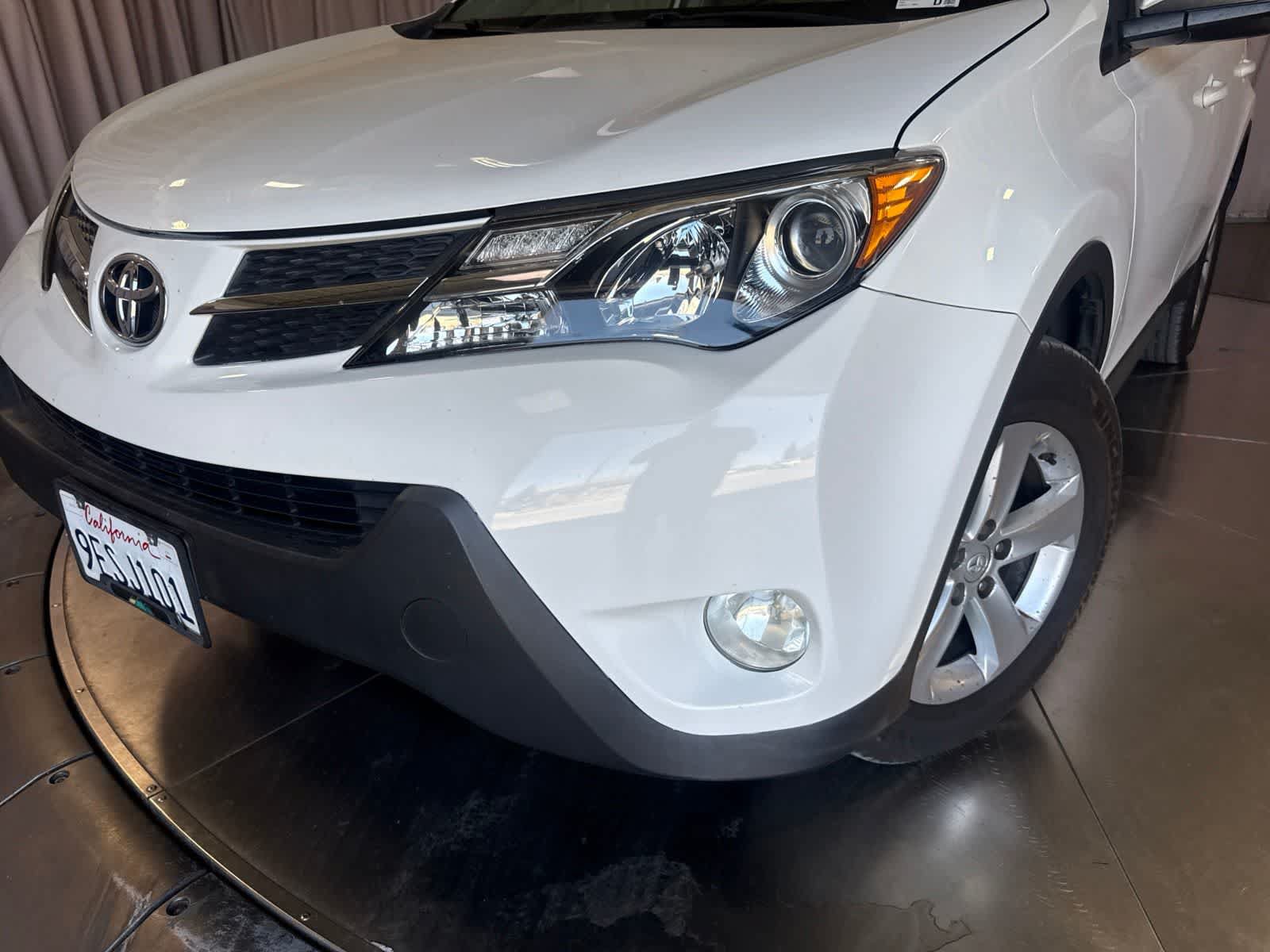 Used 2013 Toyota RAV4 XLE AWD/4WD image 9