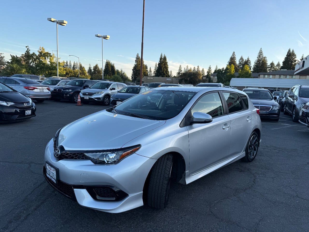 Used 2016 Scion iM FWD image 3