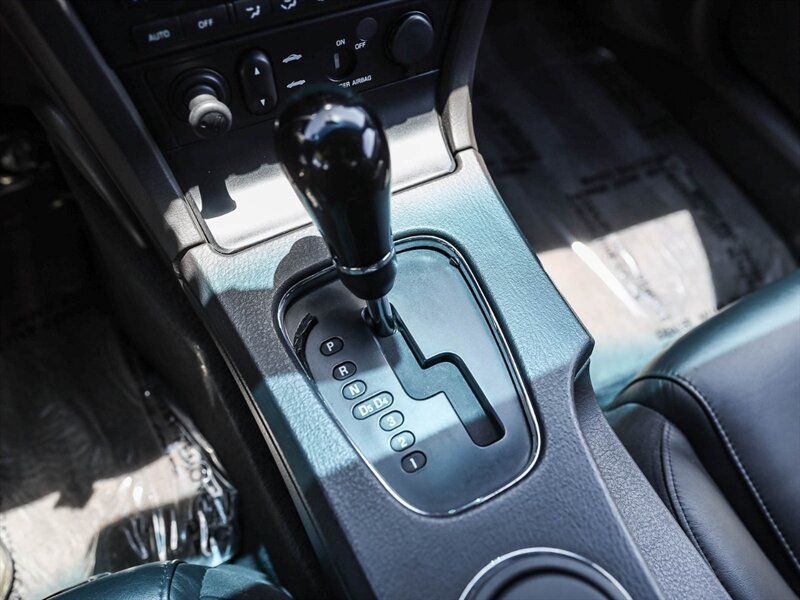 Used 2002 Ford Thunderbird RWD image 25