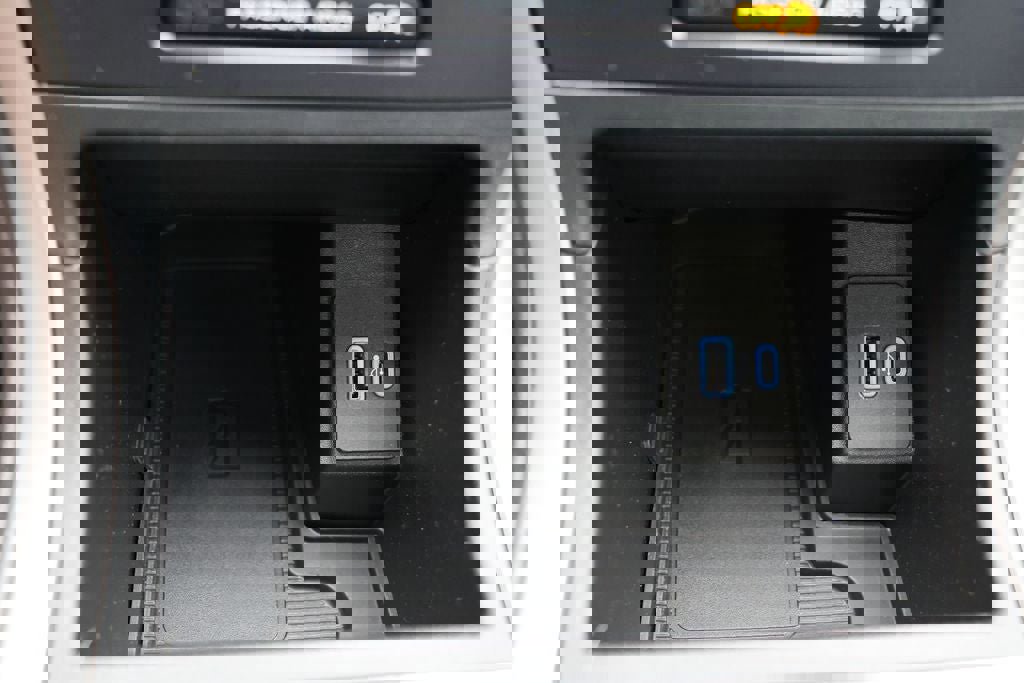 Used 2022 Ford Edge ST-Line image 25