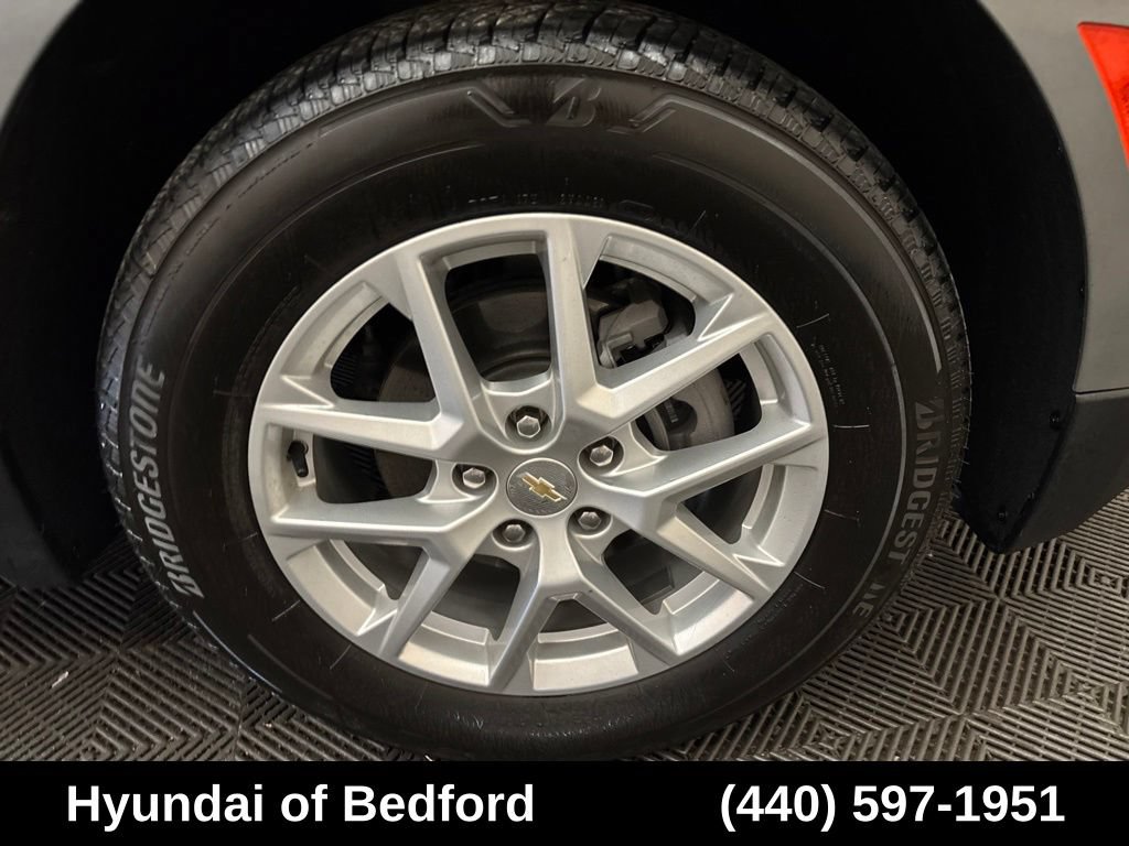 Used 2023 Chevrolet Equinox LS AWD/4WD image 25