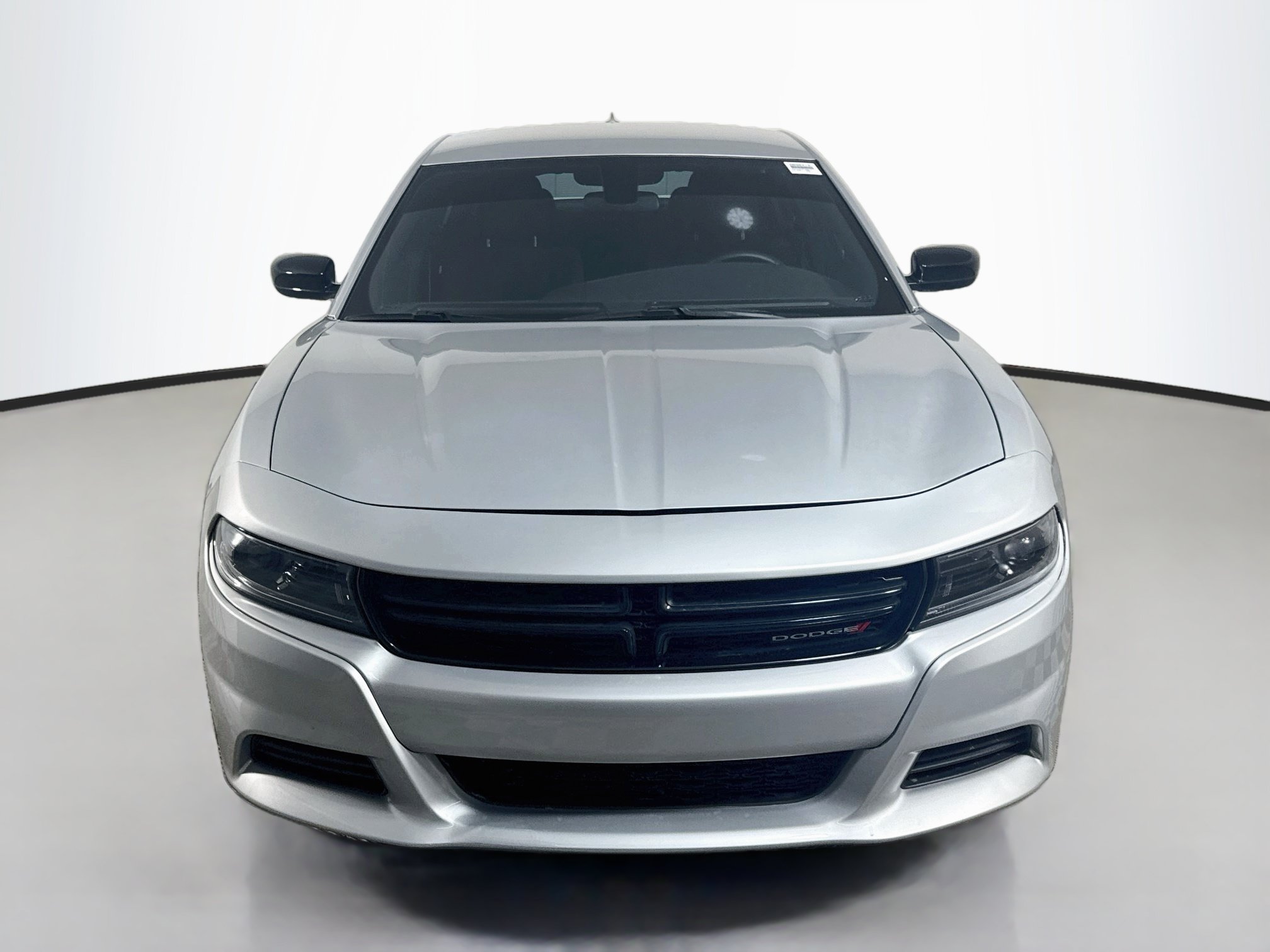 Used 2023 Dodge Charger SXT RWD image 2