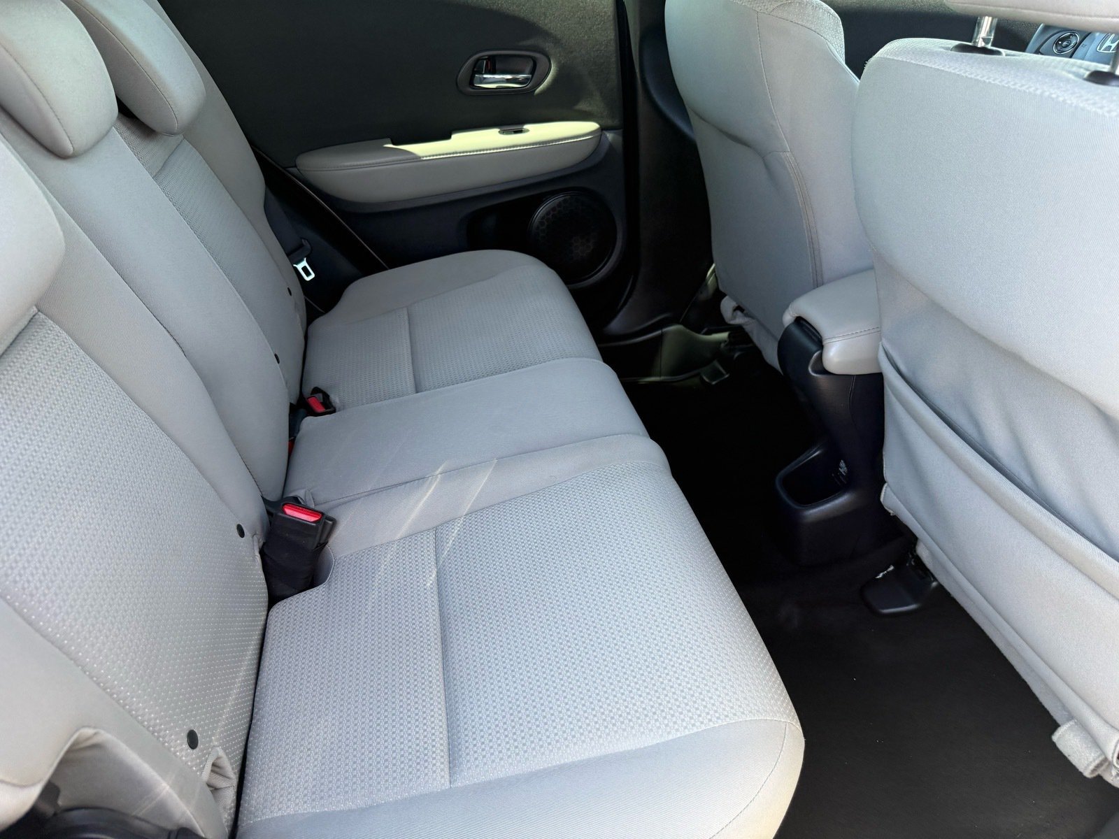 Used 2020 Honda HR-V LX image 26