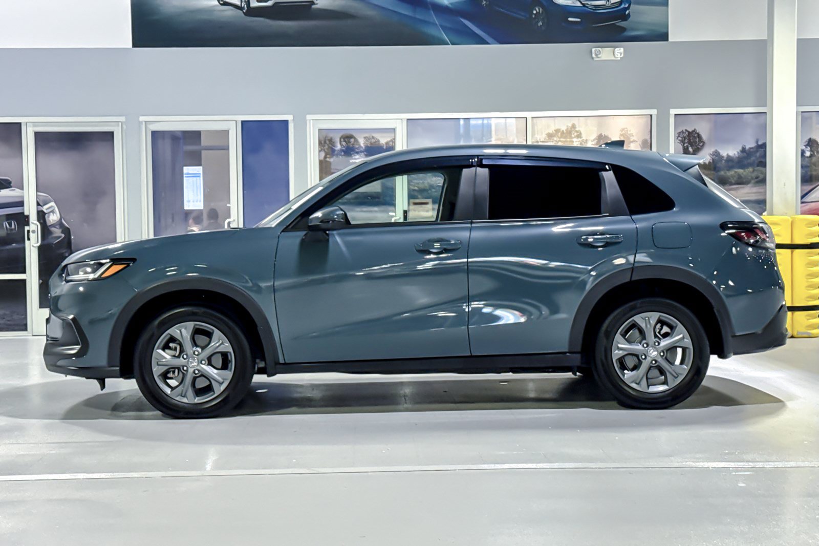 Used 2026 Honda HR-V LX image 2