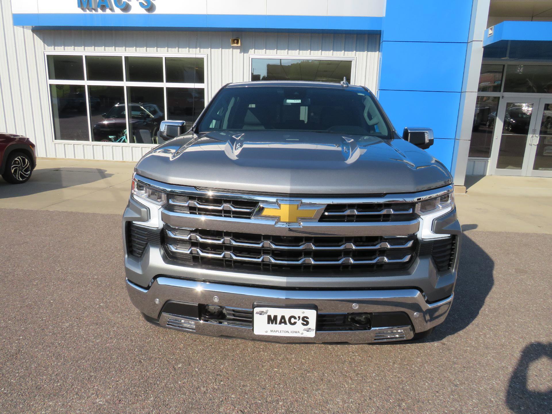 Used 2023 Chevrolet Silverado 1500 LTZ image 18