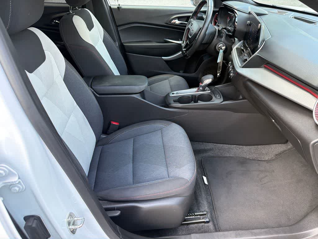 Used 2024 Chevrolet Trax RS w/ Driver Confidence Package FWD image 12