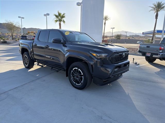 Used 2024 Toyota Tacoma TRD Sport AWD/4WD image 3