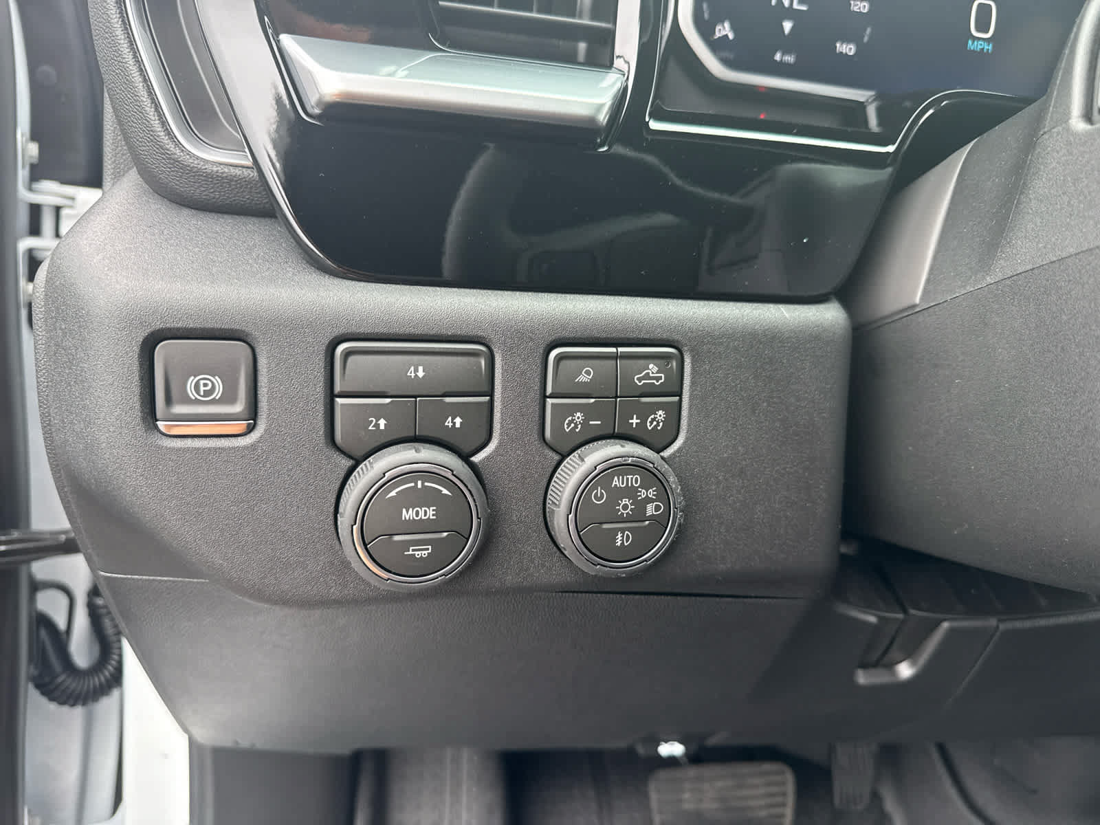 New 2026 Chevrolet Silverado 3500 LT w/ All Star Edition AWD/4WD image 15