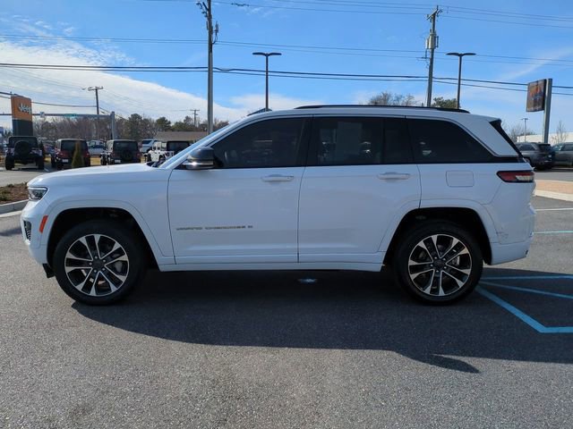 Used 2023 Jeep Grand Cherokee Overland image 7