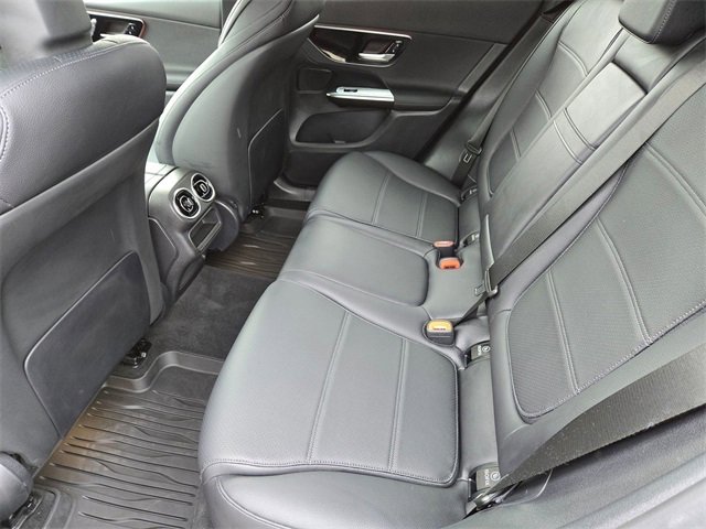 Used 2025 Mercedes-Benz GLC 300 4MATIC image 7