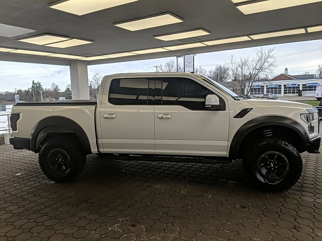 Used 2018 Ford F150 Raptor w/ Equipment Group 802A Luxury image 5