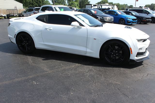 Used 2021 Chevrolet Camaro SS RWD image 16