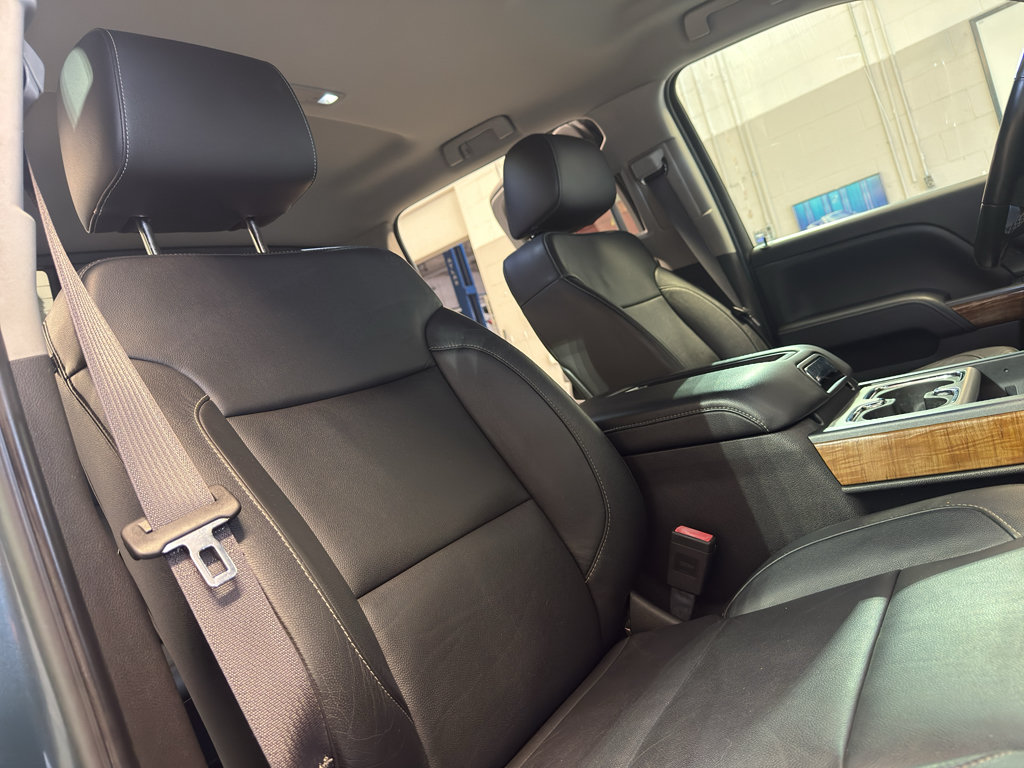 Used 2014 GMC Sierra 1500 SLT w/ SLT Crew Cab Value Package AWD/4WD image 23